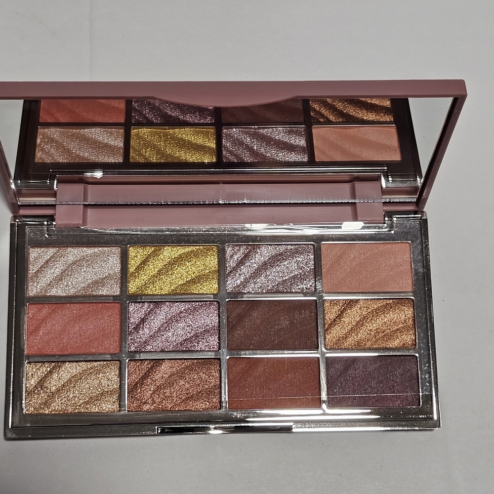 NEW Ciate London The Velvet Palette - Picture 6 of 9